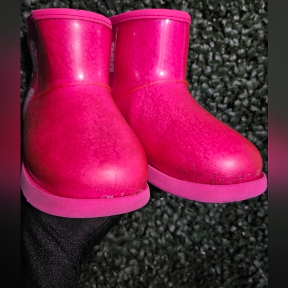 UGG Vibrant Waterproof Pink Boots - Picture 5 of 7